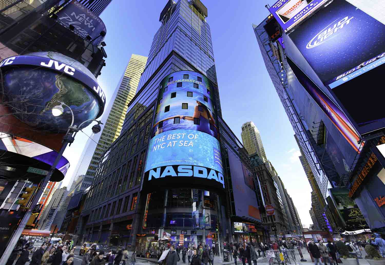 1687553005_dreamstime_m_29566579-The-NASDAQ-Stock-Market,-known-as-NASDAQ,-is-an-American-stock-exchange—Image-(1)